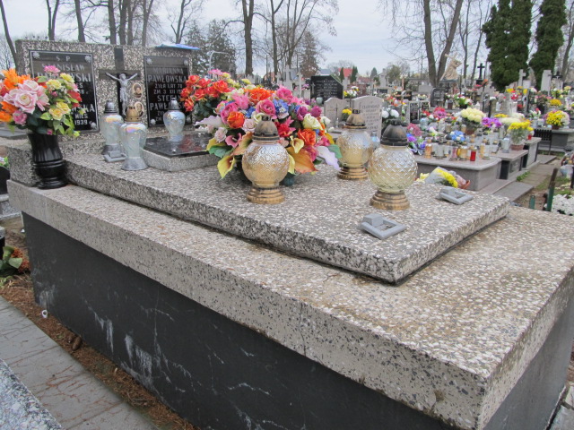 Grób BOLESŁAW PAWŁOWSKI